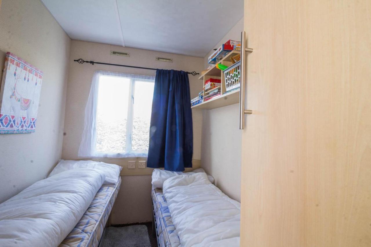 Great 8 Berth Caravan For Hire At Southview Holiday Park In Skegness Ref 33025E Esterno foto
