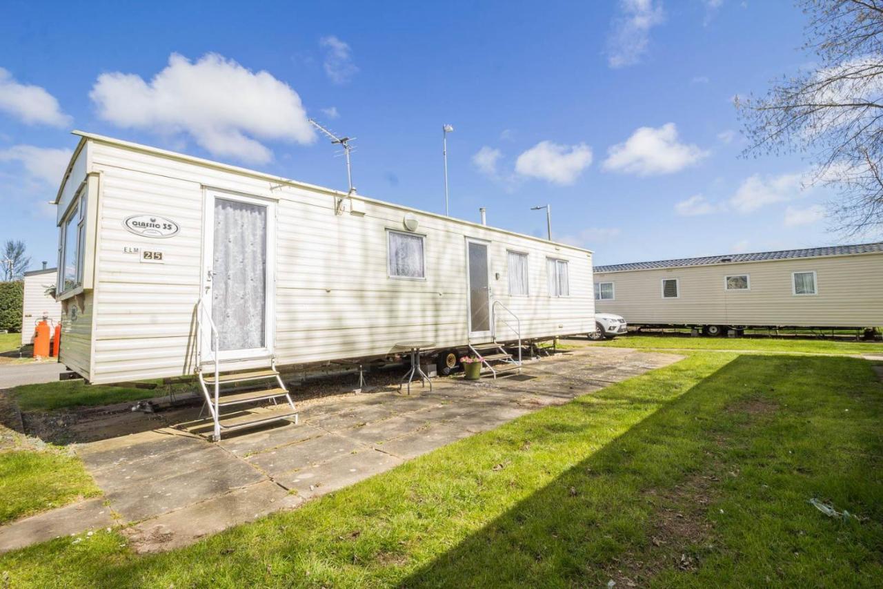 Great 8 Berth Caravan For Hire At Southview Holiday Park In Skegness Ref 33025E Esterno foto