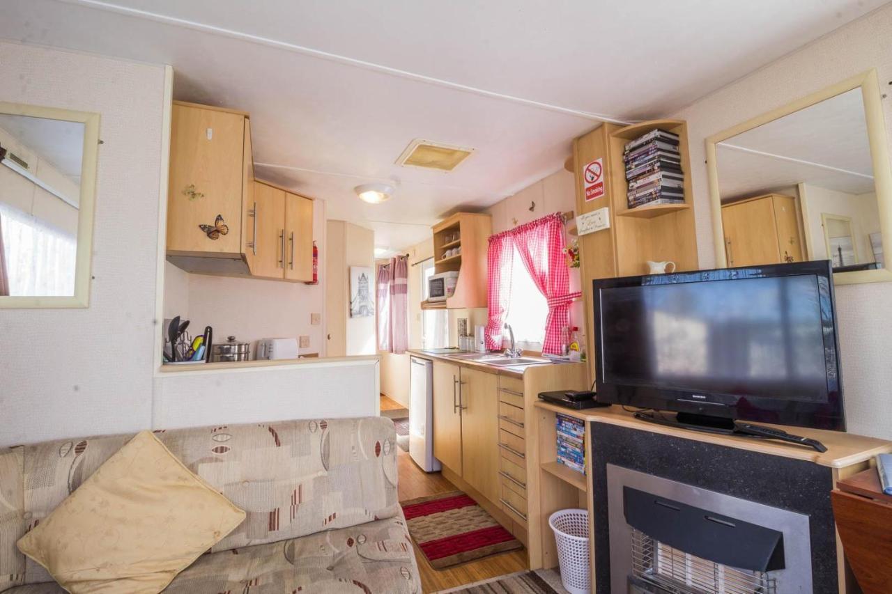 Great 8 Berth Caravan For Hire At Southview Holiday Park In Skegness Ref 33025E Esterno foto